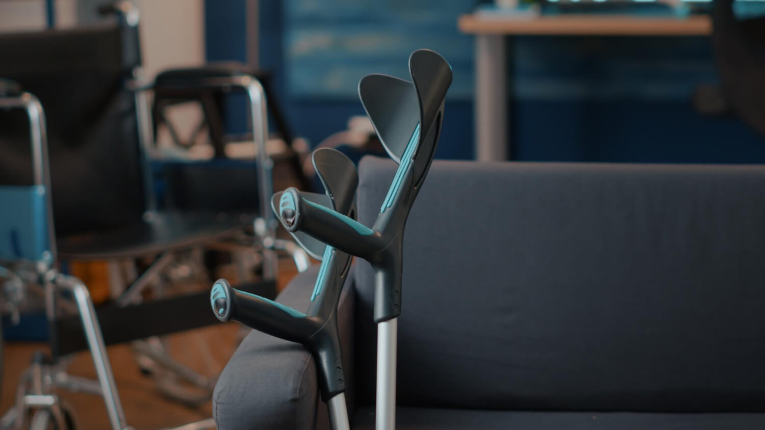 kule inwalidzkie i wózek inwalidzki przyznane z refundacji wyrobów medycznych 2024